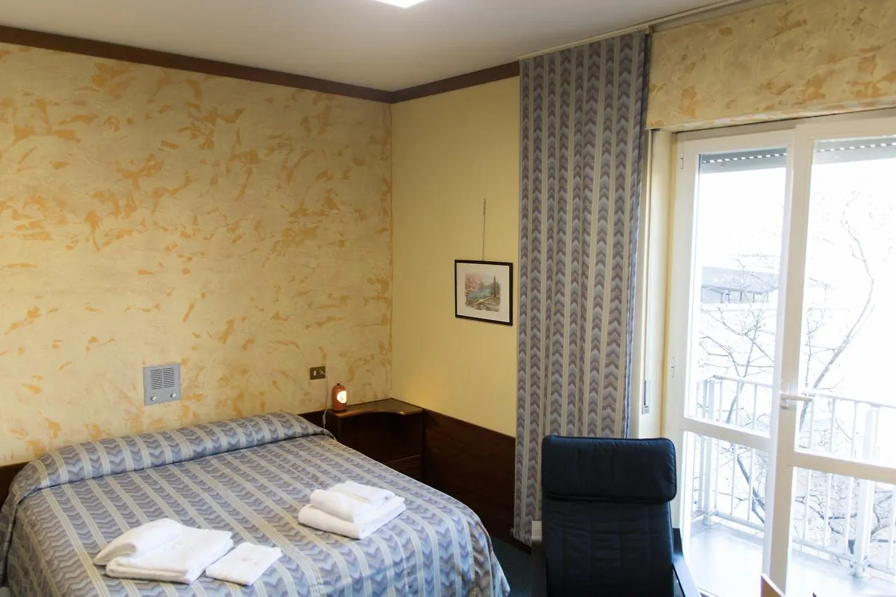 Residence Loreto Milano 3*,  Italia